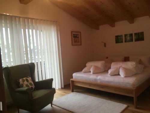 Apartamento Haus Tschirgantblick