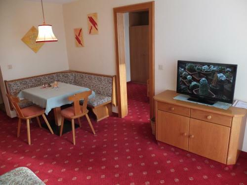 Hostal Wanderpension - Garni Rief - Adults Only