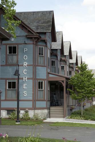 Posada The Porches Inn At Mass Moca