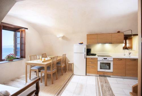 Villa Casa Rodanthi - Luxury Castle Residence