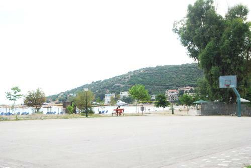 Soula's Sunshine Apartments