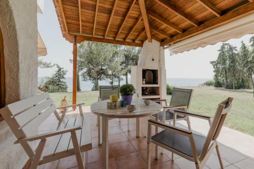 Luna Villa Private Beach