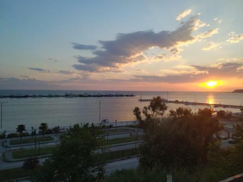 Thomas Sea View Apartment