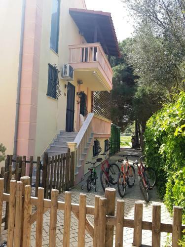Alexandros Family House