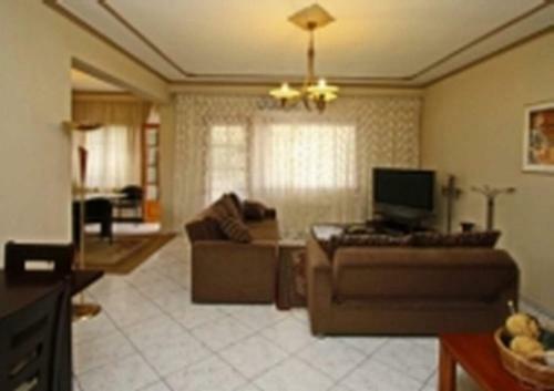 Nea Peramos Large Apartment Near The Beach
