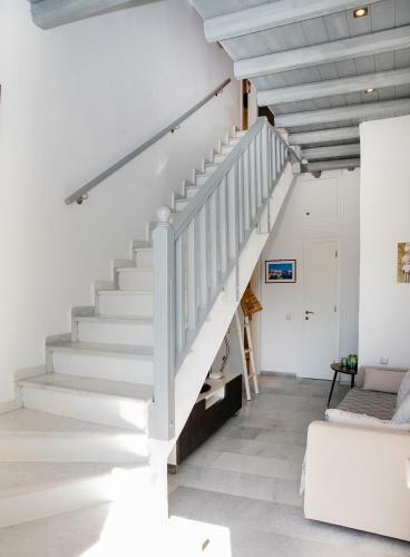 Caper-2 Bedroom Traditional Home With Amazing View