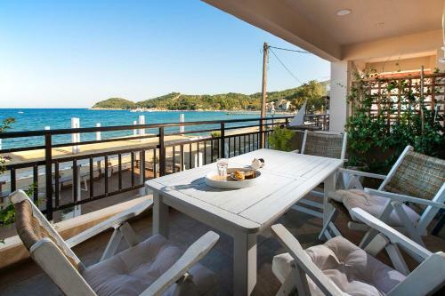 Dimar Apartments