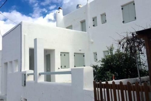Emelias House Sea Side