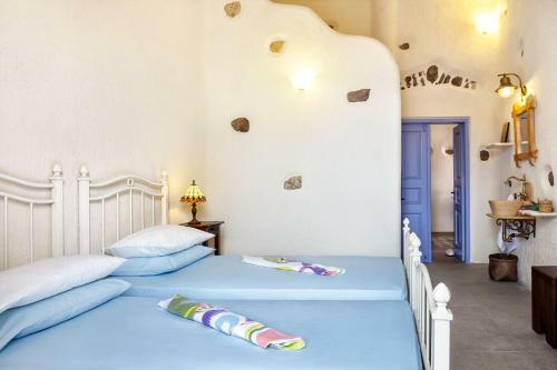 Villa Georgilas Cave House