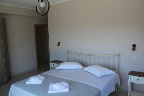 "villa Maura-lefkada" Also For Pool Party With Sea View