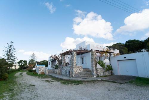 Seaview Maisonette With 3 Bedrooms In Paros