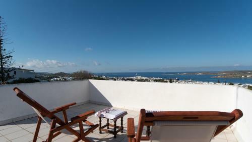 Seaview Maisonette With 3 Bedrooms In Paros