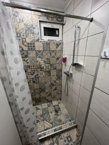 1-beadroom Apartment With Free Parking
