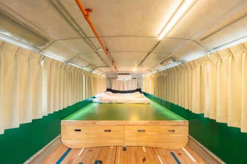 Londonbushotel & Wooddy