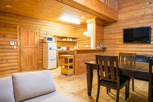 Londonbushotel & Wooddy