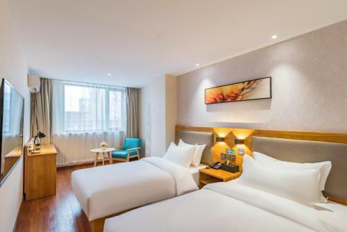 Urba Hotel Huayuan Subway Station