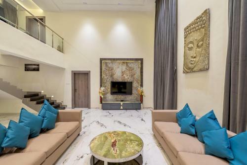 Villa Saffronstays Palm Paradise