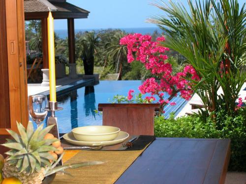 Gorgeous Thai Villa With Pool And Hilltop Seaviews