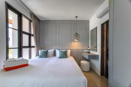 2 Bedroom Apartment Near Surin Beach