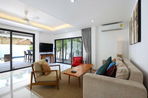 3 Bedroom Villa Near Big Buddha