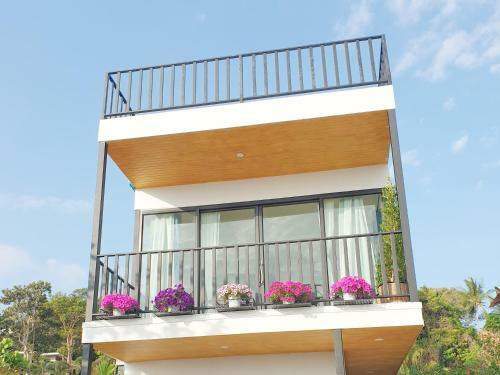 Sunrise Beach House: Private House