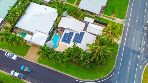 Sweet Creek Cottage, Palm Cove