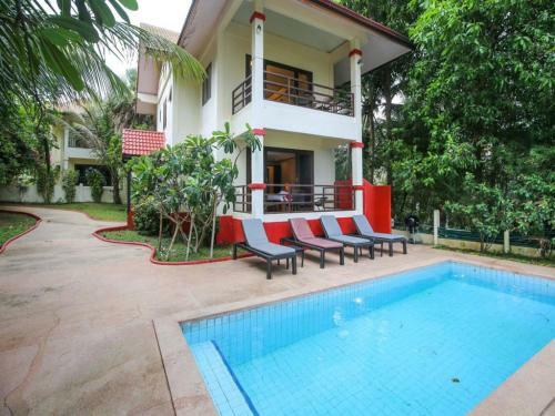 3 Bedroom Seafront Villa Island View