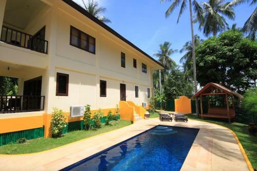3 Bedroom Seafront Villa With Bay View Koh Phangan