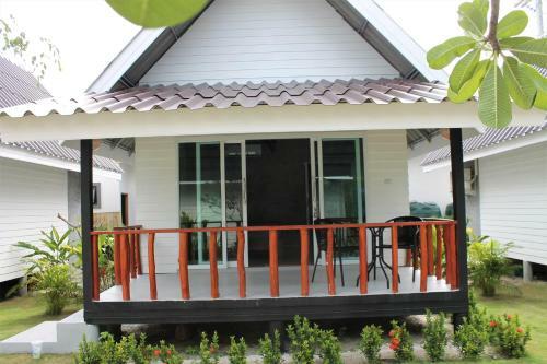 Hotel All At Sea Beach Resort