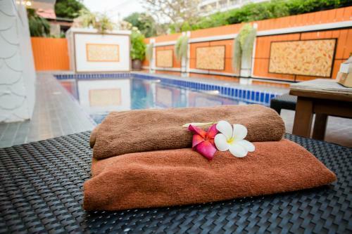 Pattaya Tulips Pool Villa 250meter From Beach