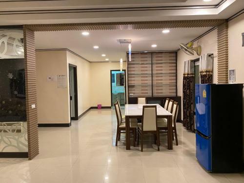???,morden Villa 5br,bbq,karaoke
