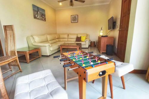 Anb Poolvilla 3br Walk Private Beach In Pratamnak