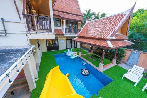Bali Beach Pool Villa