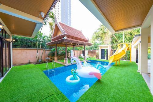 Bali Beach Pool Villa