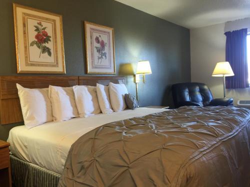 Hotel Country Hearth Inn & Suites - Mexico