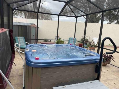 Walk To Spanish Springs Villa - Golf Cart - Pets