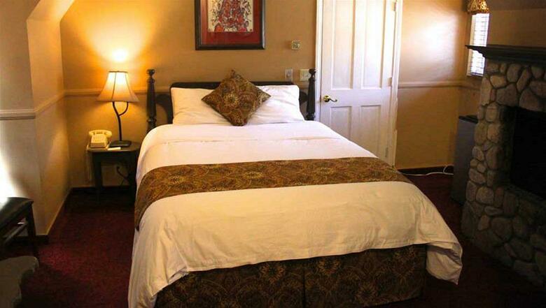 Posada Saddleback Inn At Lake Arrowhead
