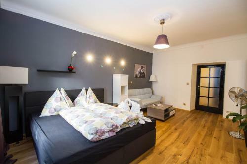 Luxury City Center Apartment