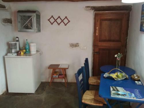 Hostal Cyclades Olive Museum's Guest House