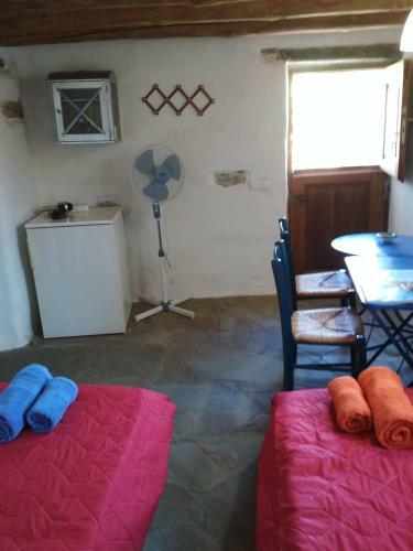 Hostal Cyclades Olive Museum's Guest House
