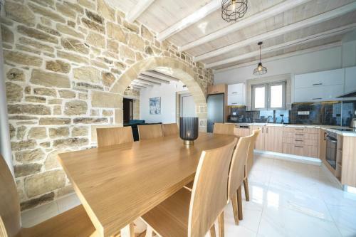 Nafsika Xenia Luxury Villas