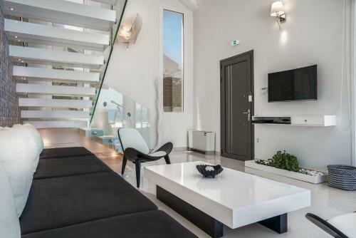 Luxury Villa Cavo Mare Meltemi With Private Pool & Jacuzzi