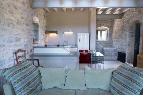 1bdr Loft In Stone Tower, Majestic View In Mani