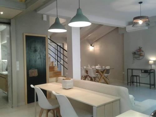 Modern Historical Center Apartment In Preveza 75m2