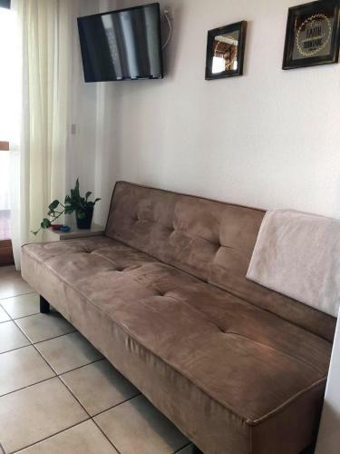 Seafront Family Apartment Ellie