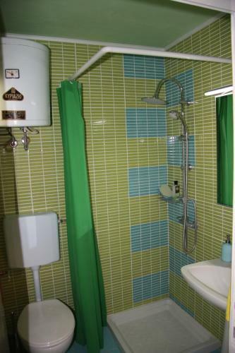 Andrew's Apartments