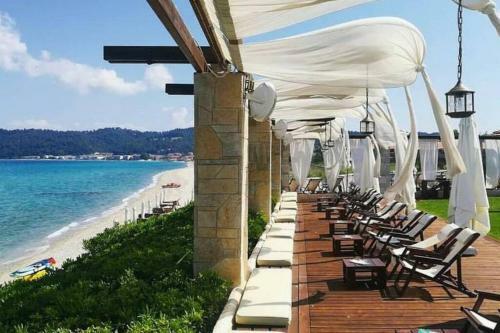Luxury Maisonette 250m From The Sea