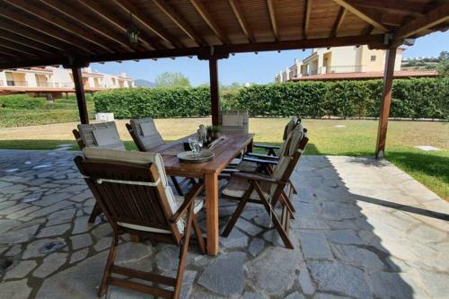 Luxury Maisonette 250m From The Sea