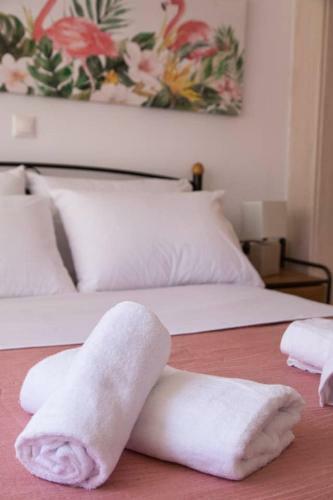 Modern Apartment B - 5min Walk To Beach - AC - Wifi