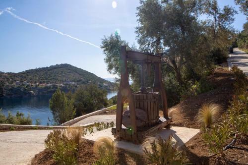 Villa Elanthy-new Luxury Villa With Private Sea Access